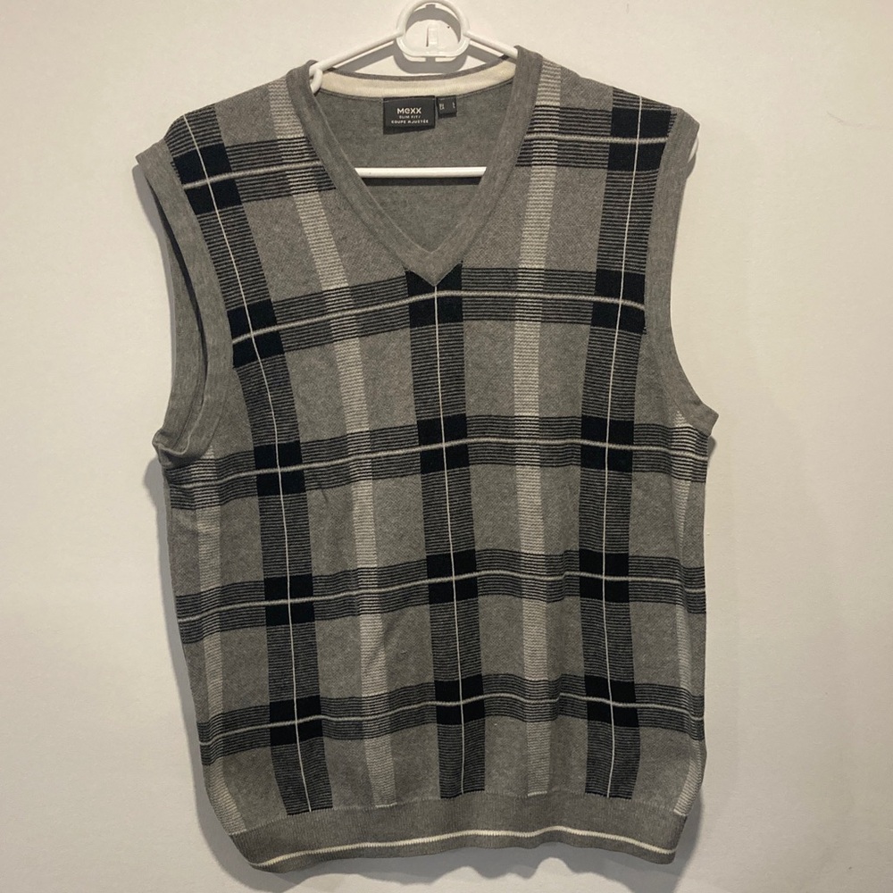 Mexx V-Neck Gray and Black Sweater Vest